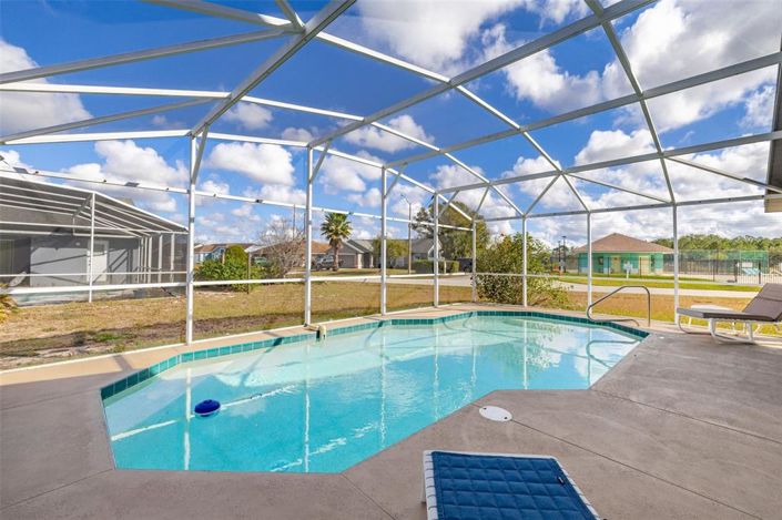 Image No.28-3 Bed Property for sale