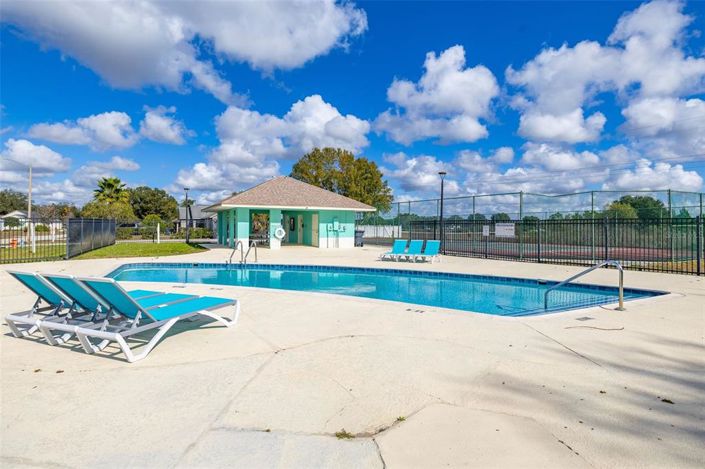 Image No.41-3 Bed Property for sale