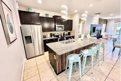 Image No.10-6 Bed Property for sale