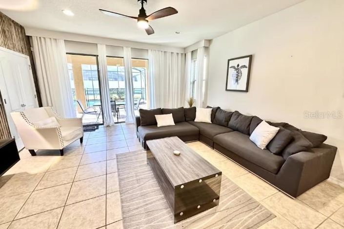 Image No.14-6 Bed Property for sale