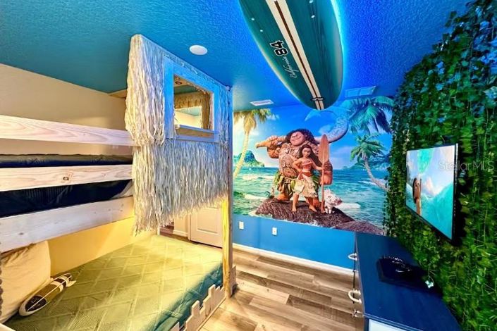 Image No.35-6 Bed Property for sale