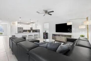 Image No.12-8 Bed Property for sale