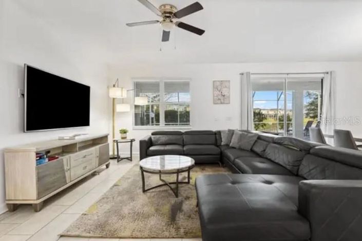 Image No.14-8 Bed Property for sale