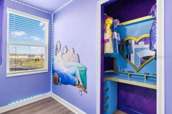 Image No.6-8 Bed Property for sale