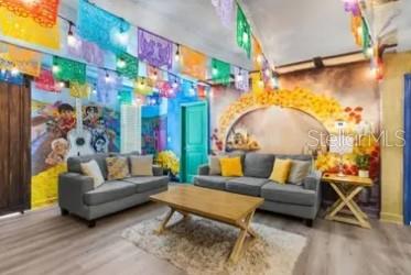 Image No.7-8 Bed Property for sale