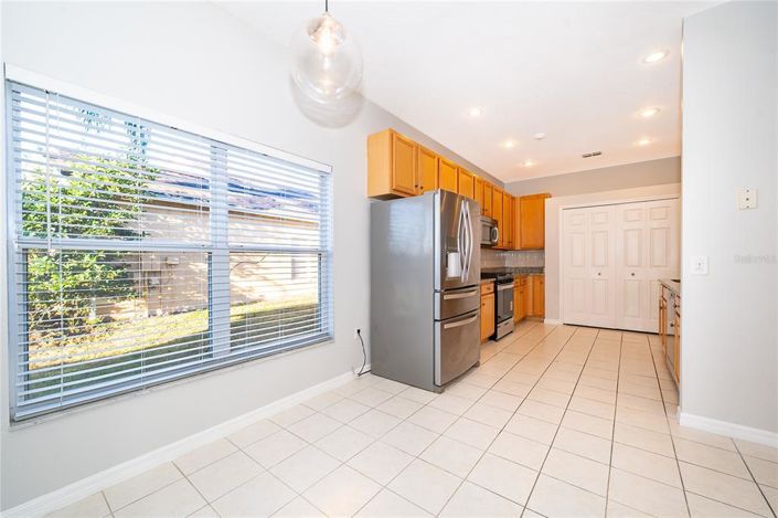 Image No.10-4 Bed Property for sale