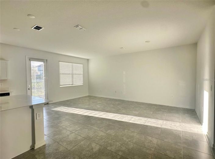 Image No.2-3 Bed Townhouse for sale