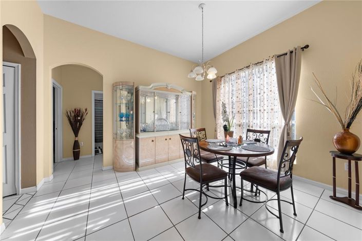 Image No.6-Propriété de 4 chambres à vendre à Kissimmee