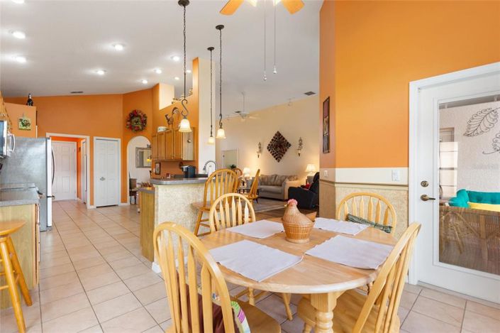 Image No.12-2 Bed Property for sale