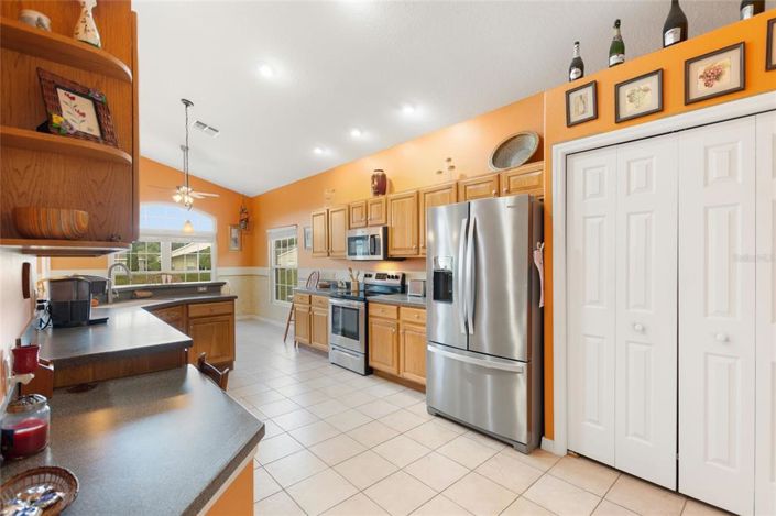 Image No.15-2 Bed Property for sale