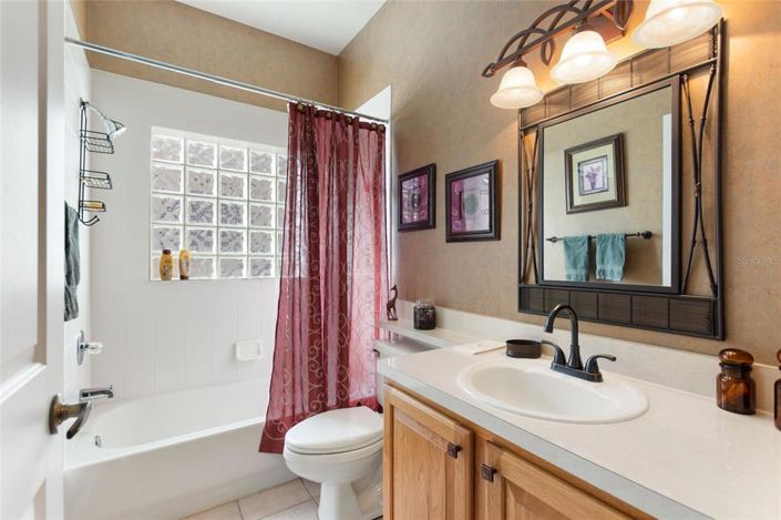 Image No.24-2 Bed Property for sale