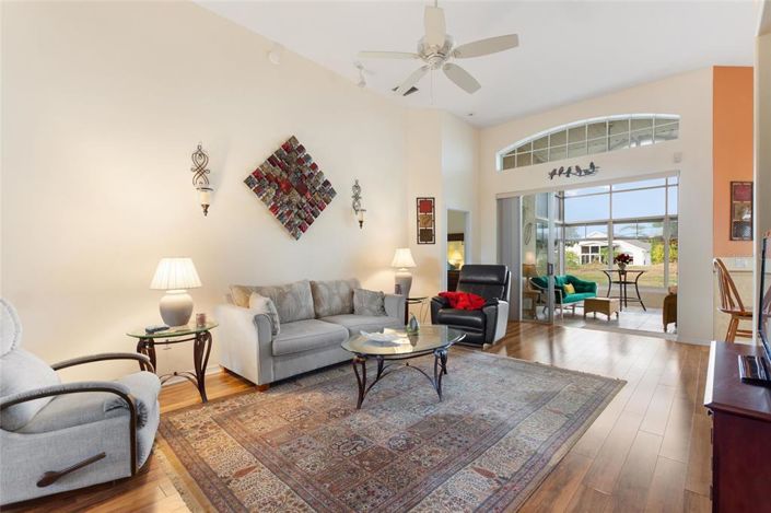 Image No.9-2 Bed Property for sale