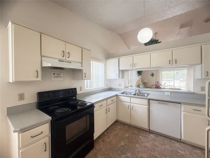 Image No.5-Propriété de 3 chambres à vendre à Kissimmee