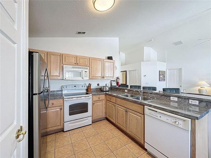 Image No.15-3 Bed Property for sale