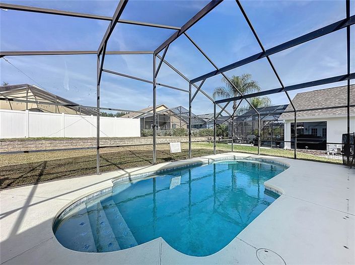 Image No.19-3 Bed Property for sale