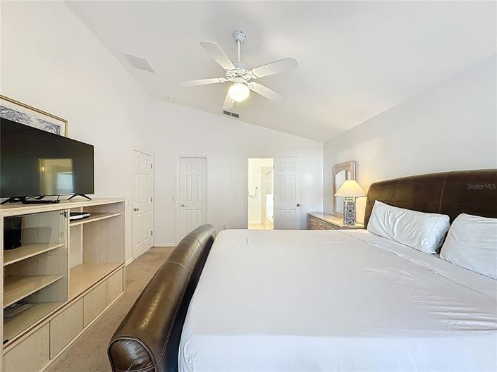 Image No.28-3 Bed Property for sale