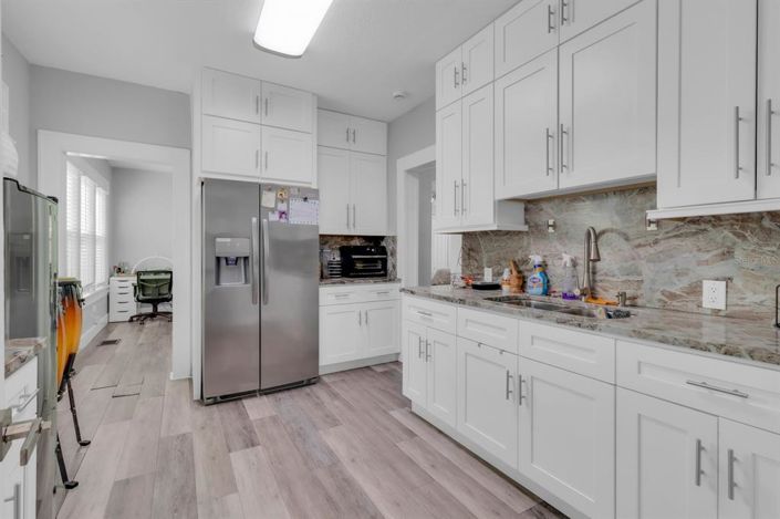 Image No.25-3 Bed Property for sale