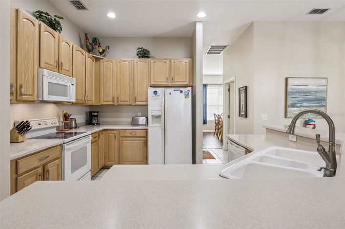 Image No.15-3 Bed Property for sale