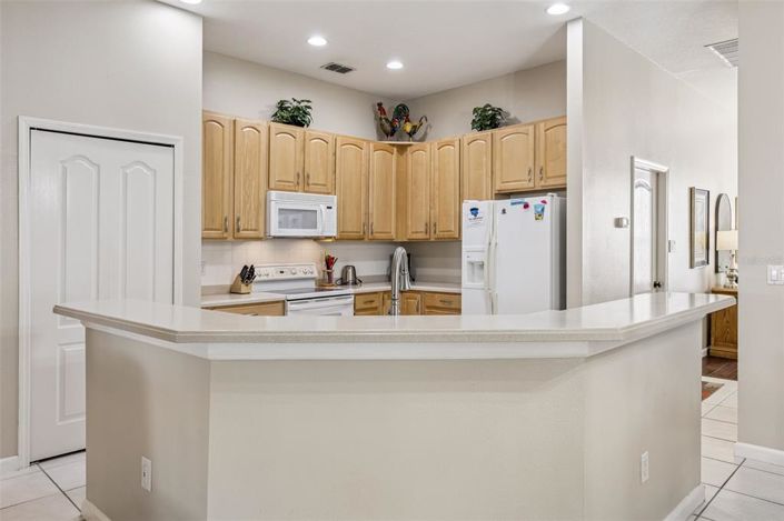 Image No.17-3 Bed Property for sale