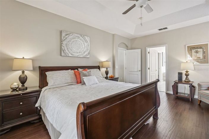 Image No.29-3 Bed Property for sale