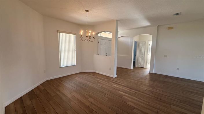 Image No.12-3 Bed Property for sale