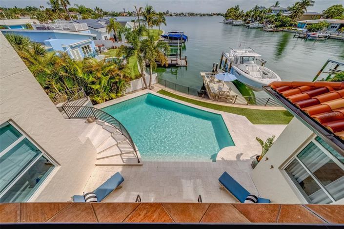 Image No.21-4 Bed Property for sale