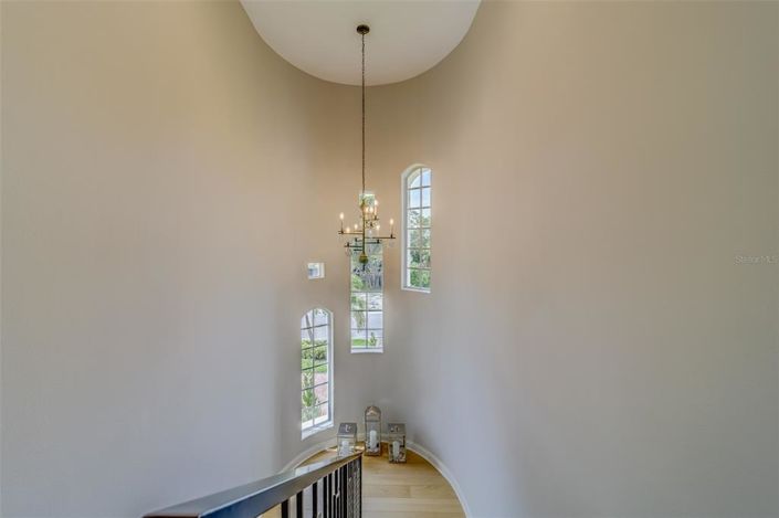 Image No.30-4 Bed Property for sale