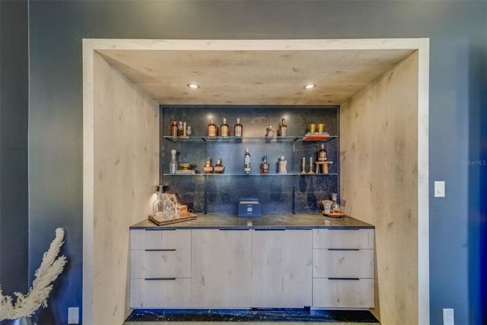 Image No.36-4 Bed Property for sale