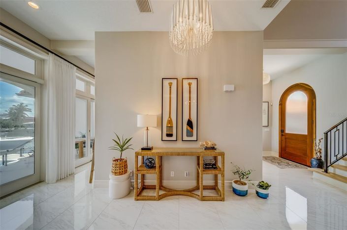 Image No.37-4 Bed Property for sale