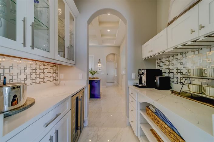 Image No.41-4 Bed Property for sale