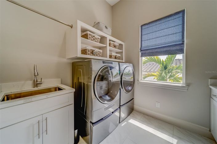 Image No.51-4 Bed Property for sale