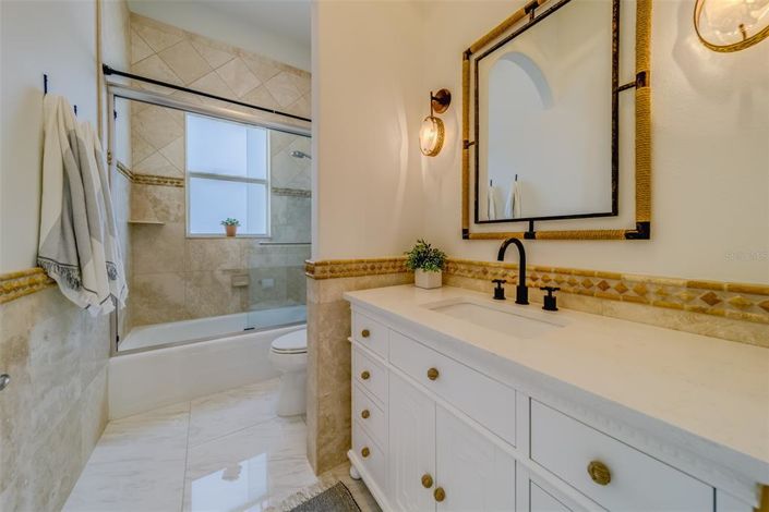 Image No.54-4 Bed Property for sale