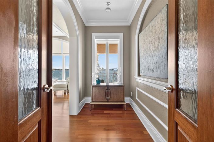 Image No.21-5 Bed Property for sale