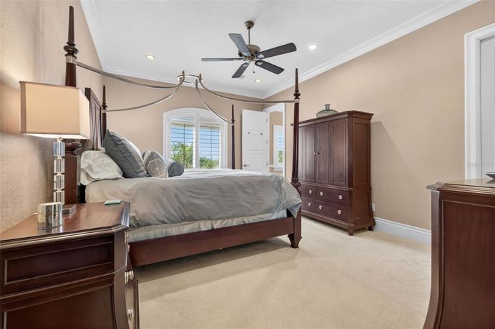 Image No.33-5 Bed Property for sale