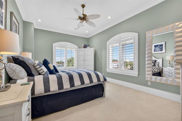 Image No.35-5 Bed Property for sale