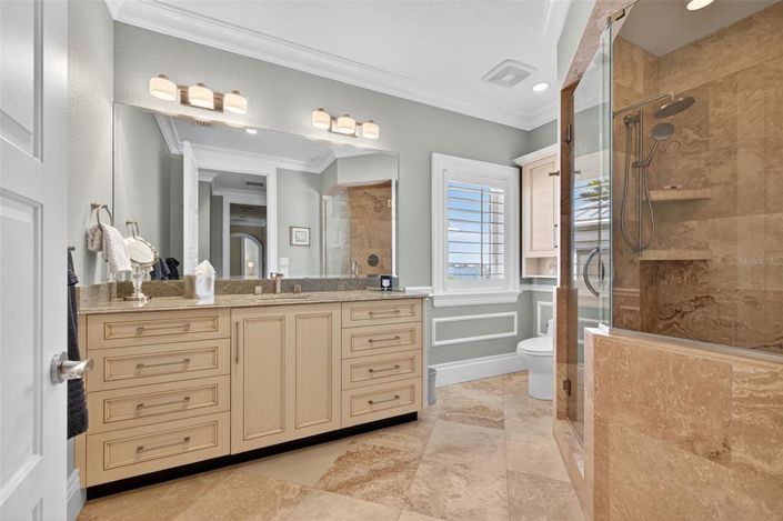 Image No.36-5 Bed Property for sale