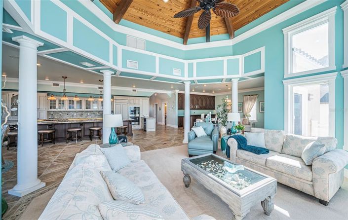 Image No.28-4 Bed Property for sale