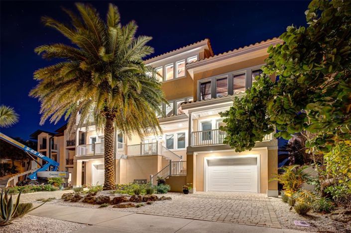 Image No.3-4 Bed Property for sale