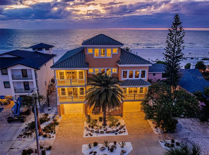 Image No.4-4 Bed Property for sale