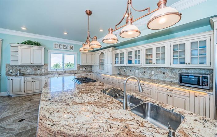 Image No.43-4 Bed Property for sale