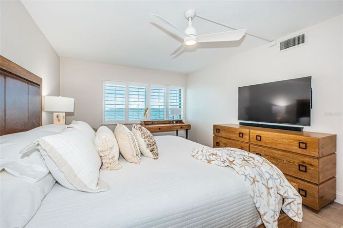 Image No.16-2 Bed Property for sale