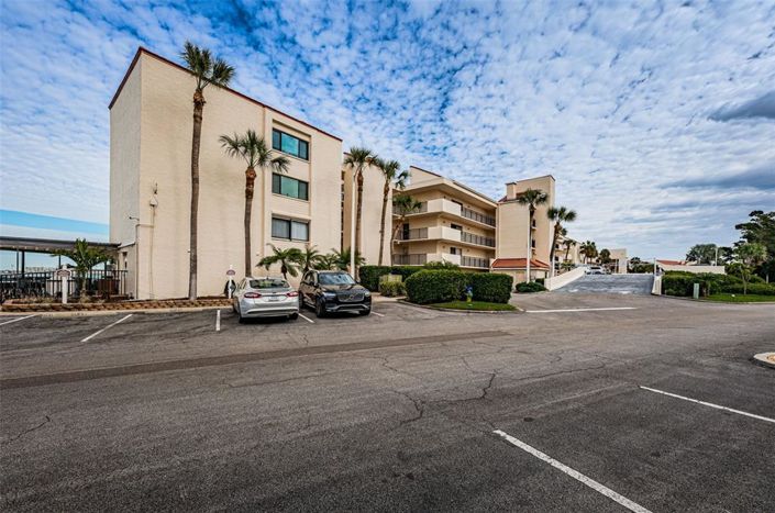 Image No.2-2 Bed Property for sale