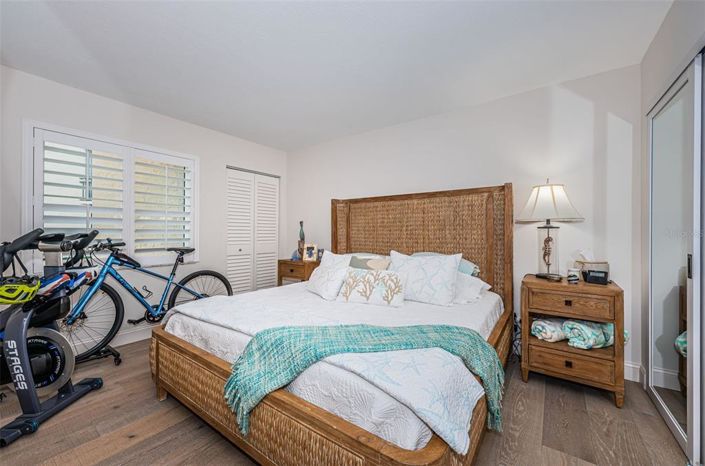 Image No.21-2 Bed Property for sale