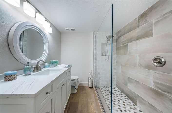 Image No.24-2 Bed Property for sale