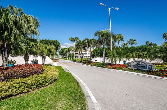 Image No.39-2 Bed Property for sale