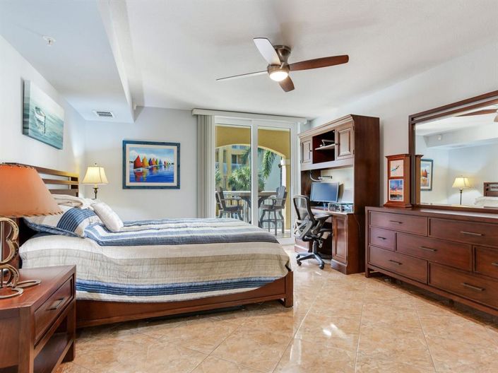 Image No.10-3 Bed Property for sale