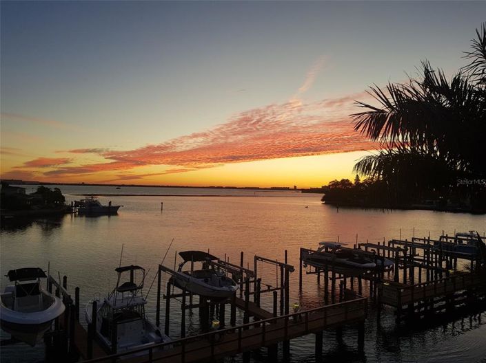 Image No.14-3 Bed Property for sale