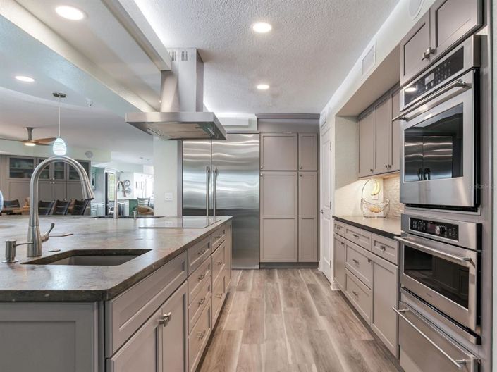 Image No.17-3 Bed Property for sale