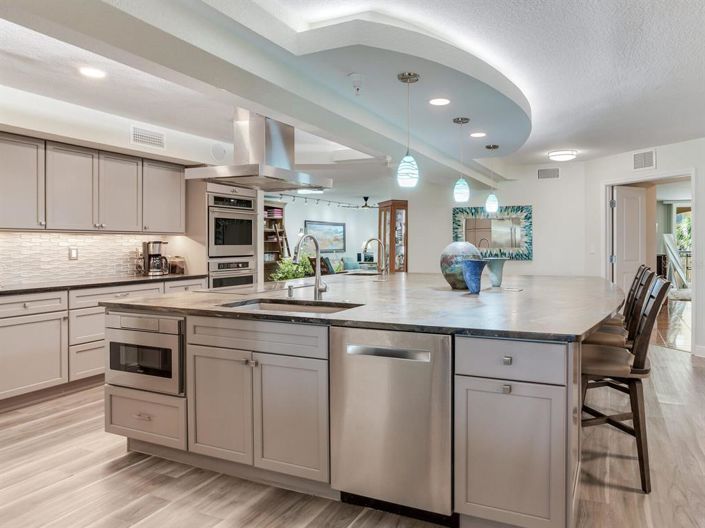 Image No.20-3 Bed Property for sale