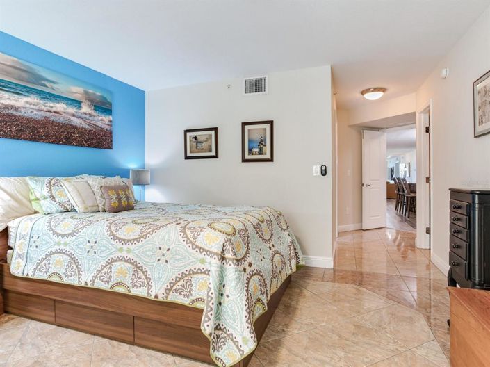 Image No.56-3 Bed Property for sale